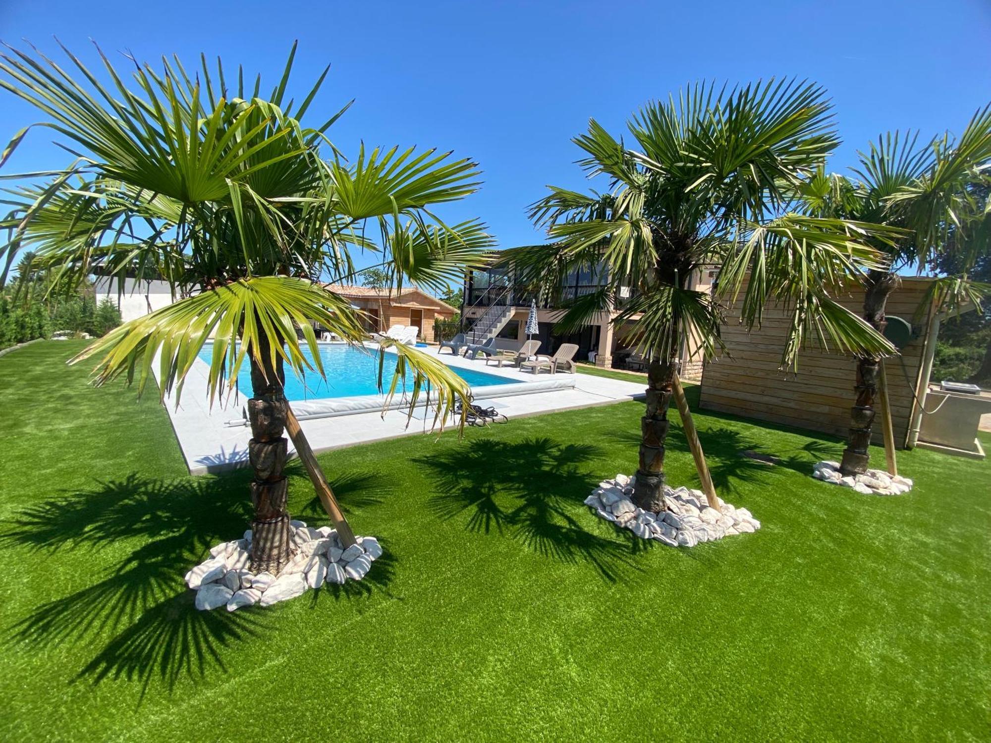 Chambre Dans Logement Partage Chez L Habitant Avec Piscine De 1 A 3 Chambres Grieges Exterior photo